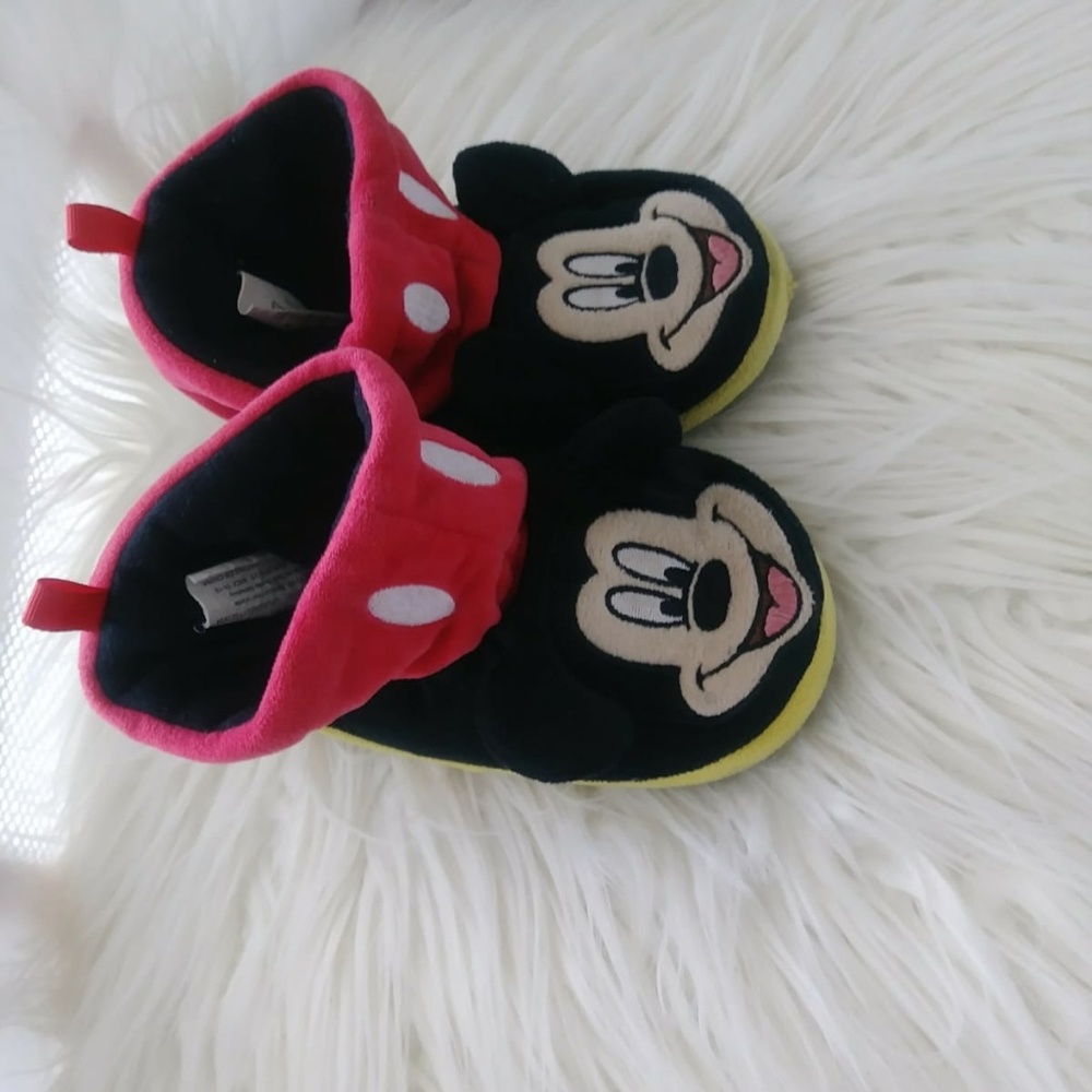 Shoe